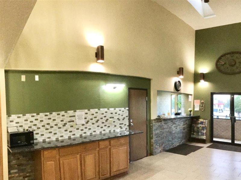 Rodeway Inn Moriarty Экстерьер фото